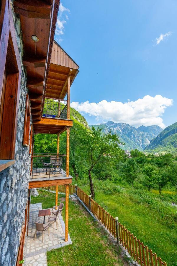 Gegest Hotel Theth Esterno foto