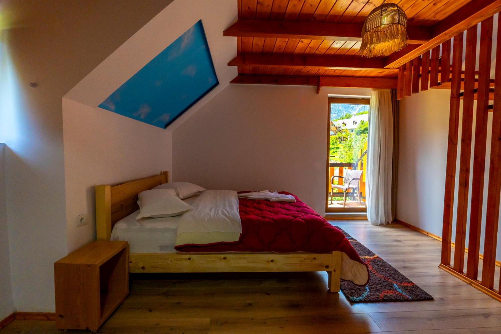 Gegest Hotel Theth Esterno foto