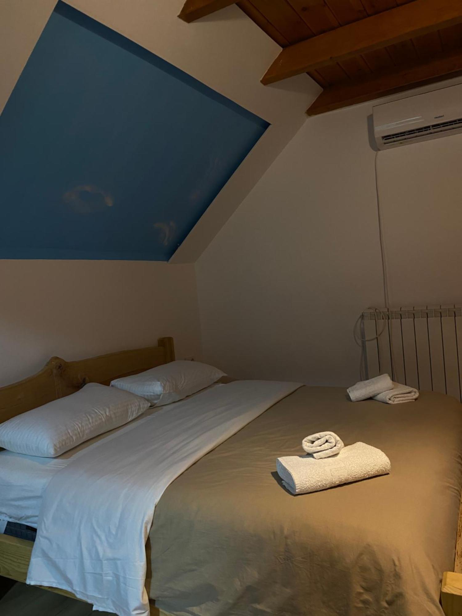 Gegest Hotel Theth Esterno foto