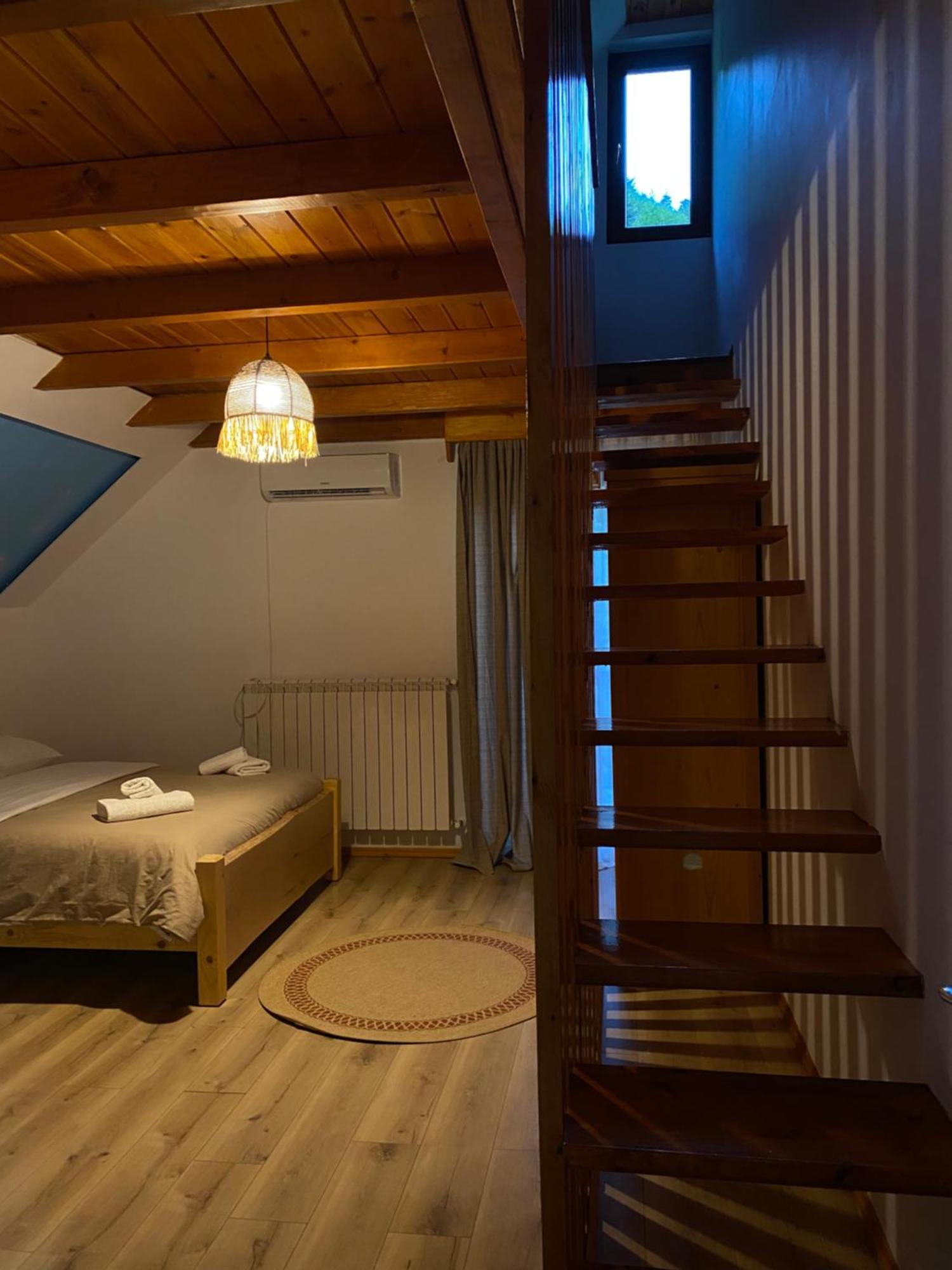 Gegest Hotel Theth Esterno foto