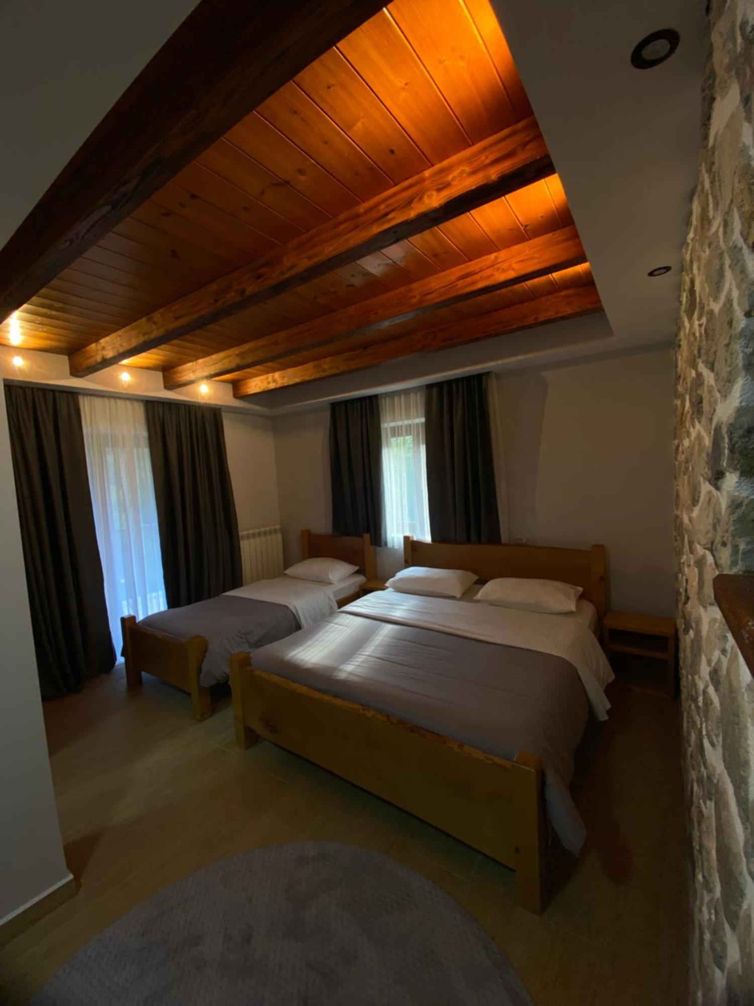 Gegest Hotel Theth Esterno foto